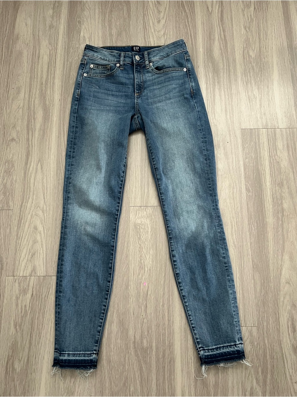 GAP Curvy True Skinny Jeans Size 27 Tall Raw Hem Stretch